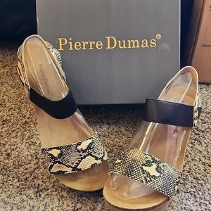 Pierre Dumas Wedges